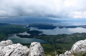 lake butrint