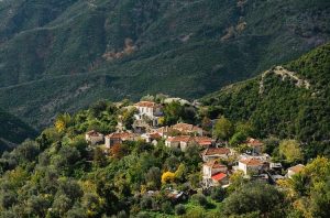 Albanian Villages: Fterra is blessed with the solitude of remoteness and a crude energy of its nature.