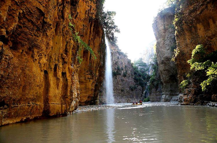 The majestic canyon of Osum River is the largest in the country, rightfully deemed “Albania’s Grand Canyon”.